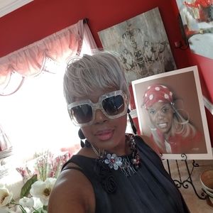 Meet your Posher, Terri